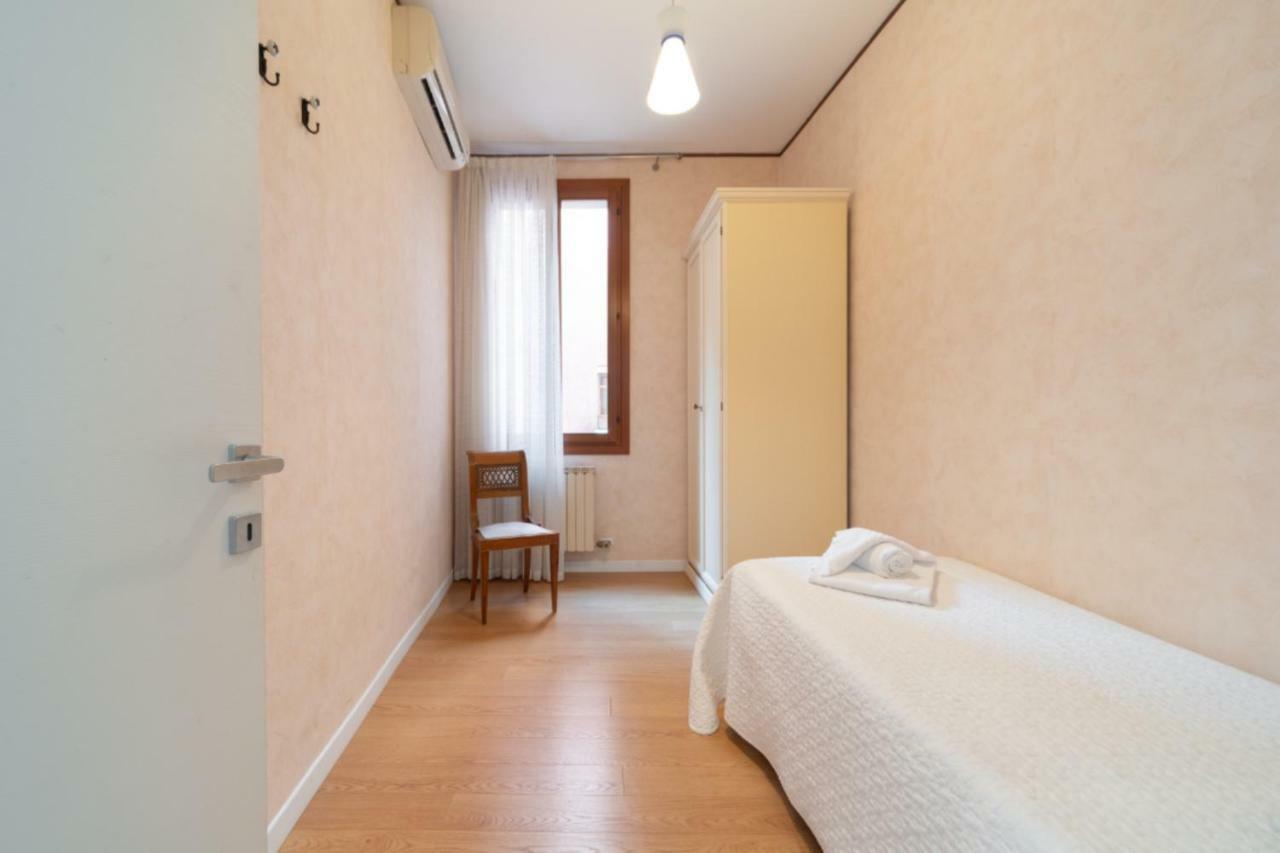 San Martino Apartment Венеция Экстерьер фото
